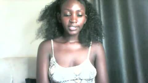 Snapshot of smileykesh chatting on 09.11.25 smileykesh online show from 09.11.25