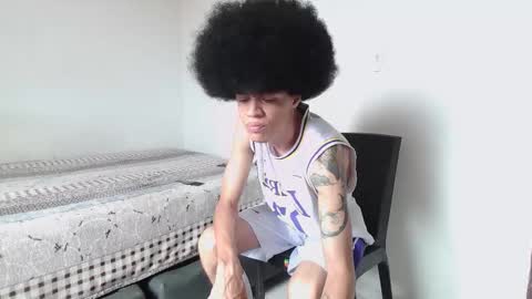 Snapshot of smith_gael chatting on 10.21.25 Smith Gael online show from 10.21.25