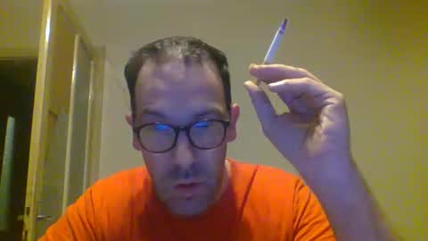 Snapshot of smokered100s chatting on 09.12.25 luca online show from 09.12.25