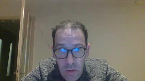 Snapshot of smokered100s chatting on 09.24.25 luca online show from 09.24.25