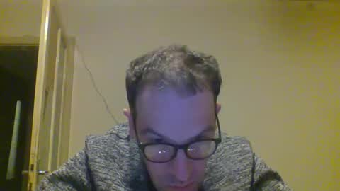 Snapshot of smokered100s chatting on 09.25.25 luca online show from 09.25.25