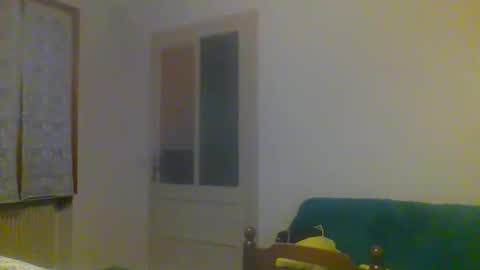 Snapshot of smokered100s chatting on 01.12.26 luca online show from 01.12.26