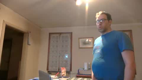 Snapshot of smokered100s chatting on 02.17.26 luca online show from 02.17.26