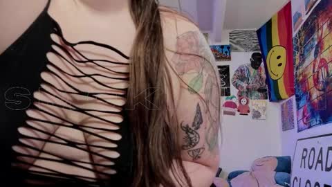 Snapshot of smokihippi chatting on 10.18.25 Big Dawg online show from 10.18.25