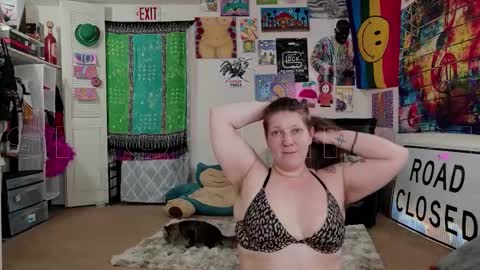 Snapshot of smokihippi chatting on 11.01.25 Big Dawg online show from 11.01.25