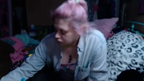 Snapshot of smokydian chatting on 01.22.25 DIAN dee-ann online show from 01.22.25