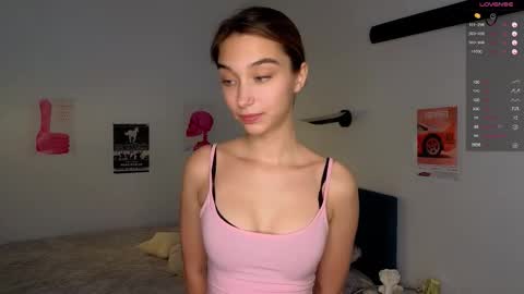 Snapshot of smoothnesss chatting on 10.15.25 Eva online show from 10.15.25