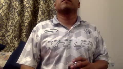 smoothstrik3r online show from 12.30.24