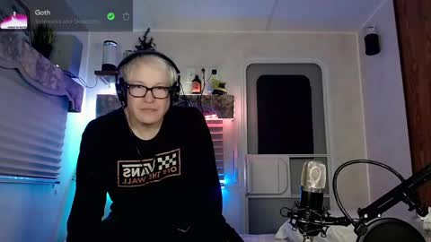 Snapshot of snarfle chatting on 03.05.25 Viiscount Snarfle Von Snarfenberg online show from 03.05.25