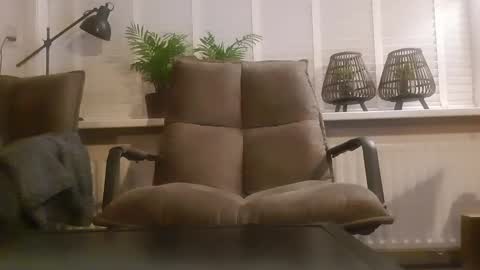 Snapshot of sneakerboy444 chatting on 12.06.24 sneakerboy444 online show from 12.06.24