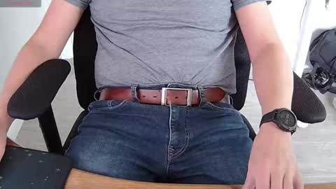 Sneakybill online show from 03.24.26