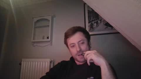 Snapshot of snoecks chatting on 04.24.26 snoecks online show from 04.24.26