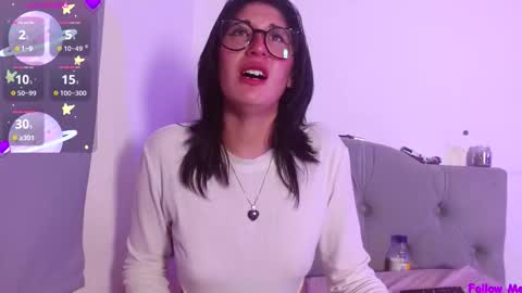 Snapshot of snow_baall chatting on 10.17.25 IG OF red moonn online show from 10.17.25