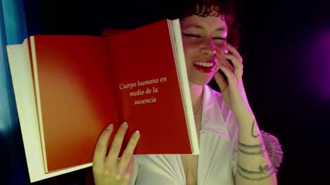 Snapshot of snow_flowers chatting on 10.31.25 Arwen online show from 10.31.25