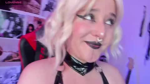 Snapshot of snow_party420 chatting on 05.16.26 online show from 05.16.26