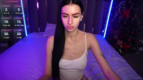 snow_whiteeex online show from 12.21.25