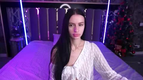 snow_whiteeex online show from 01.10.26