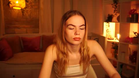 Snapshot of snowbarbieee chatting on 12.03.24 Hanna online show from 12.03.24