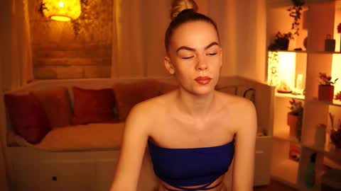 Snapshot of snowbarbieee chatting on 12.09.24 Hanna online show from 12.09.24