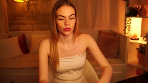 Snapshot of snowbarbieee chatting on 01.31.25 Hanna online show from 01.31.25