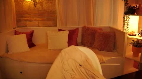 Snapshot of snowbarbieee chatting on 02.07.25 Hanna online show from 02.07.25