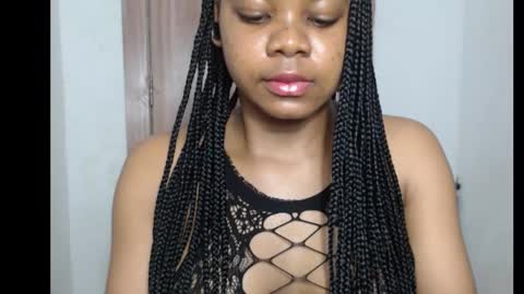 Snapshot of snowdrop5 chatting on 10.07.25 snowdrop5 online show from 10.07.25