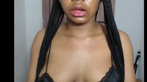 Snapshot of snowdrop5 chatting on 10.13.25 snowdrop5 online show from 10.13.25