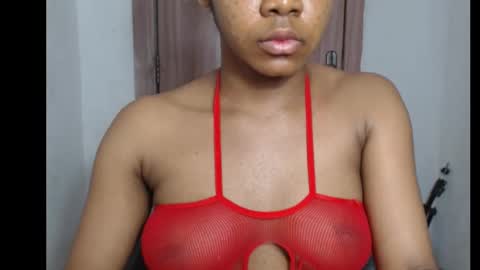 Snapshot of snowdrop5 chatting on 11.15.25 snowdrop5 online show from 11.15.25