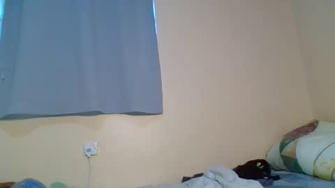 Snowie eyes online show from 11.14.25