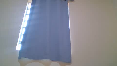 Snowie eyes online show from 11.16.25