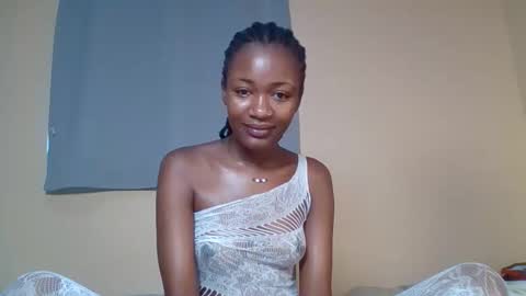 Snowie eyes online show from 11.29.25