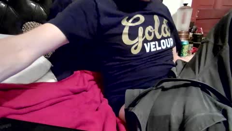 Snapshot of snugglz chatting on 10.01.25 Dante Ana online show from 10.01.25