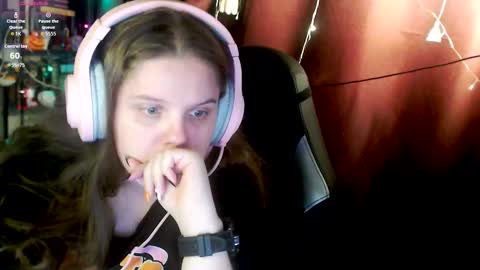 Snapshot of so_cute777 chatting on 10.28.25 so cute777 online show from 10.28.25