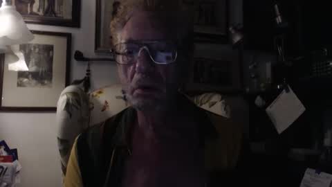 Snapshot of so_erotic_sub chatting on 10.21.25 ImYourBitch online show from 10.21.25