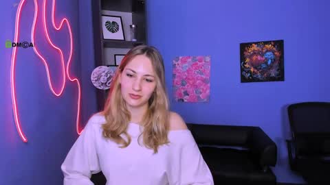 Snapshot of so_hot_rosalie chatting on 04.03.26 so_hot_rosalie online show from 04.03.26