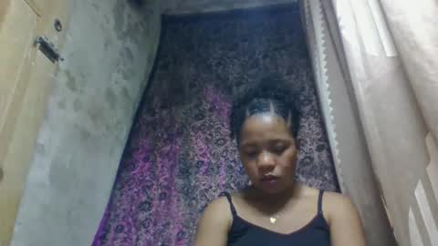 Snapshot of soamanaperina chatting on 10.16.25 soamanaperina online show from 10.16.25