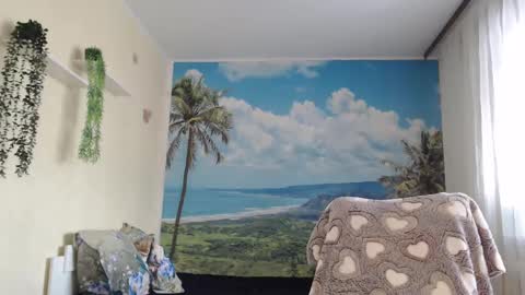 Snapshot of soaring_love chatting on 02.10.25 Masha online show from 02.10.25