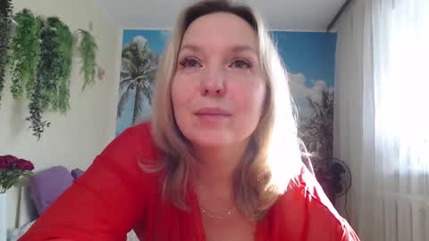 Snapshot of soaring_love chatting on 02.26.25 Masha online show from 02.26.25