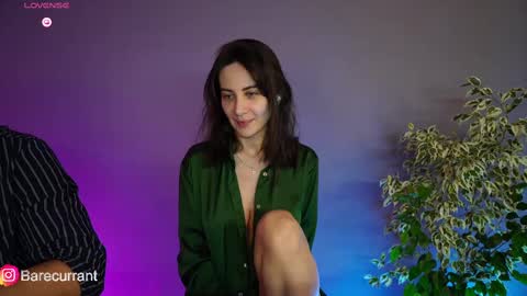 Snapshot of sochnogirls chatting on 02.10.25 Yesenia online show from 02.10.25