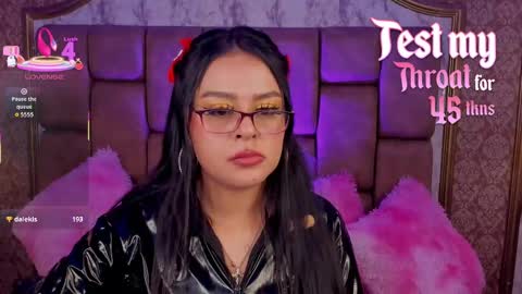 Snapshot of soffiqueen chatting on 09.24.25 Schedule 1400 - 2100 gtm-5 online show from 09.24.25