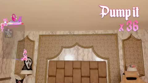 Snapshot of soffiqueen chatting on 10.31.25 Schedule 1400 - 2100 gtm-5 online show from 10.31.25