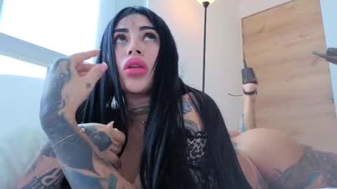 Snapshot of sofhia_cruz chatting on 11.01.25 sofhia cruz online show from 11.01.25