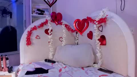 sofhia_turner online show from 02.12.25