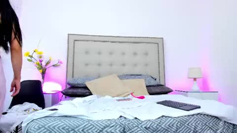 sofhyalove online show from 08.01.26