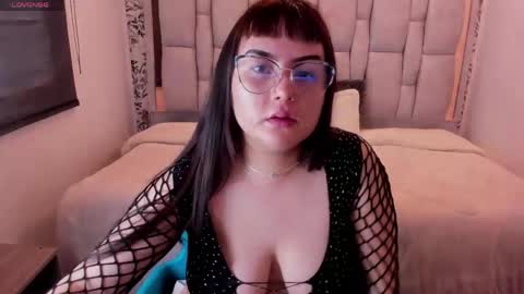Snapshot of sofi_blake_ chatting on 05.11.26 SOFI BLAKE online show from 05.11.26