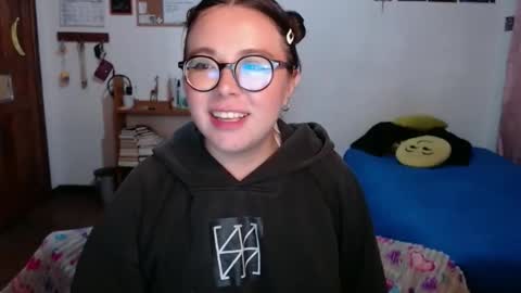 Snapshot of sofi_lynch chatting on 05.17.26 Sofi Lynch online show from 05.17.26