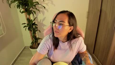 Sophie online show from 10.15.25