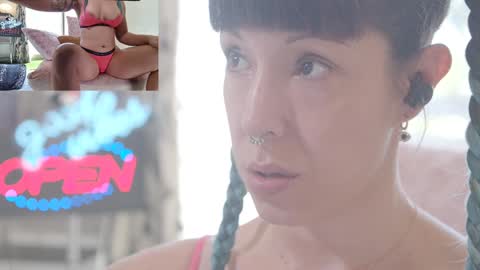 Sofi Mora online show from 09.16.25