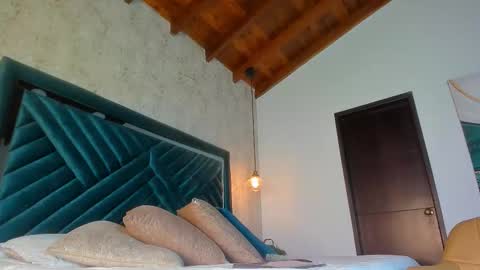 Snapshot of sofi_moreno chatting on 02.14.26 Sofi online show from 02.14.26