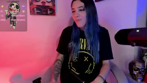 Snapshot of sofi_pretty_uwu_ chatting on 04.28.26 SOFIA online show from 04.28.26